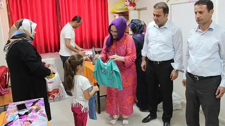 'Samsat´ta vatandaşlara yardım dağıtıldı'