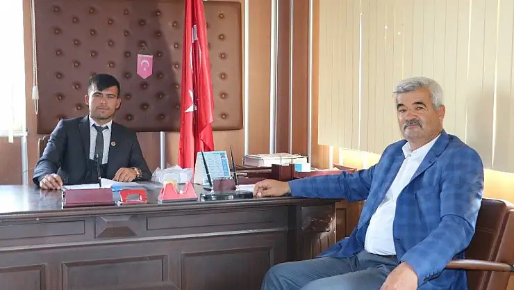 'Babası seçildi, oğlu muhtar oldu'