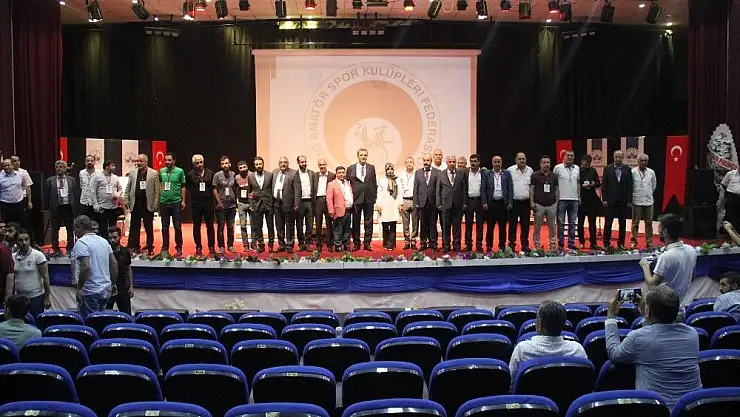 'Elazığ ASKF´de başkan Mustafa Gür oldu'