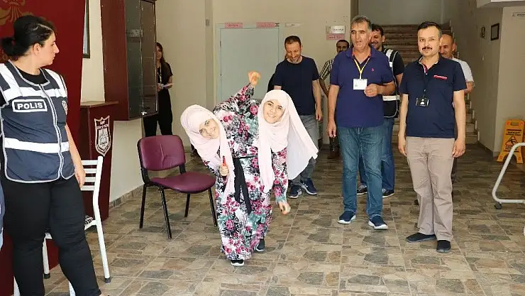 'Siyam ikizleri: ''Sınavlarımız iyi geçti'''