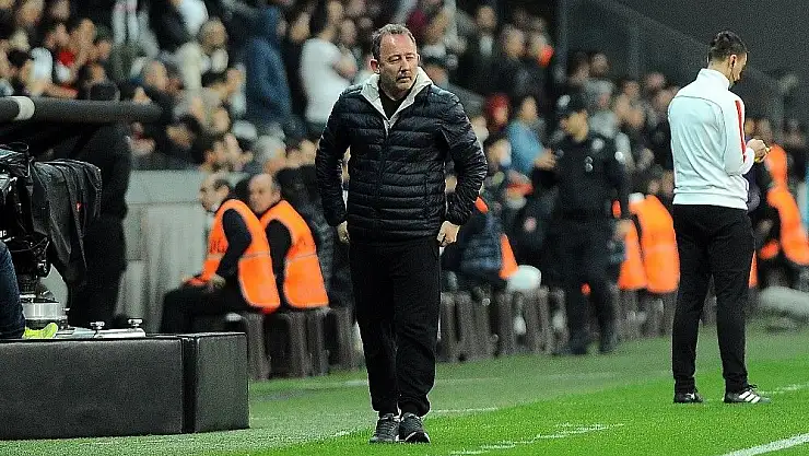 'Evkur Yeni Malatyaspor yeni transferlerini kampa yetiştirmek istiyor'