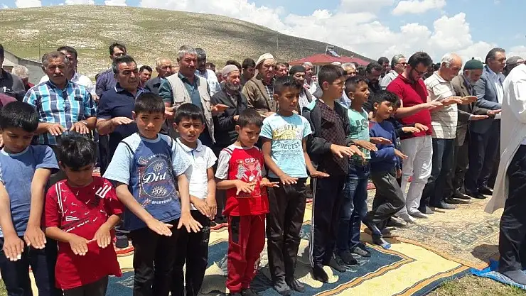 'Yağmur duasına çıkmışlardı, yarım saat sürmedi'