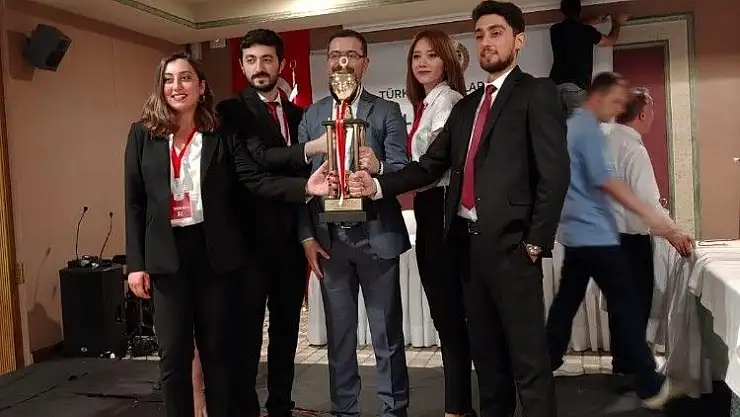 'Genç Avukatlardan büyük başarı'