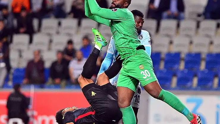'E. Yeni Malatyaspor kaleci Farnolle ile yeniden anlaştı'