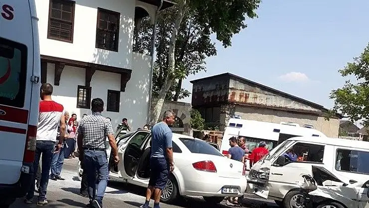 'Kahramanmaraş´ta zincirleme kaza: 13 yaralı'