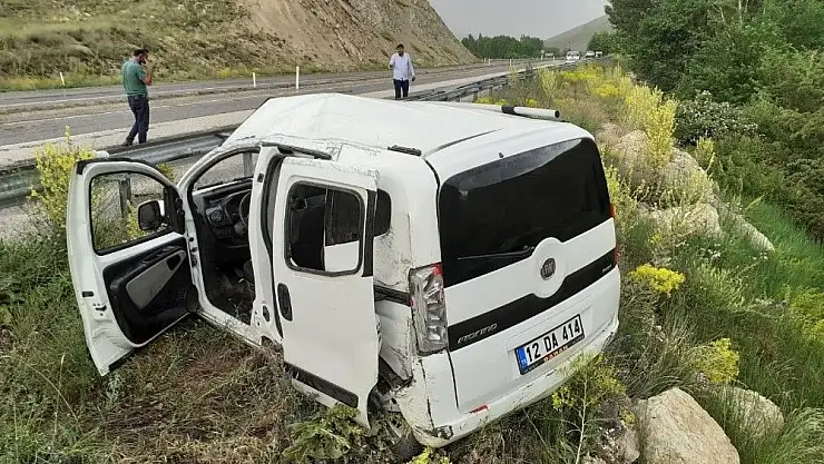 'Sivas´ta trafik kazası 1´i ağır 3 yaralı'