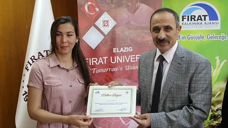 'Elazığ´da yabancı öğrencilere  dış ticaret eğitimi verildi'