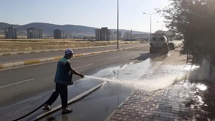 'Temizlik ekiplerinden yoğun mesai'