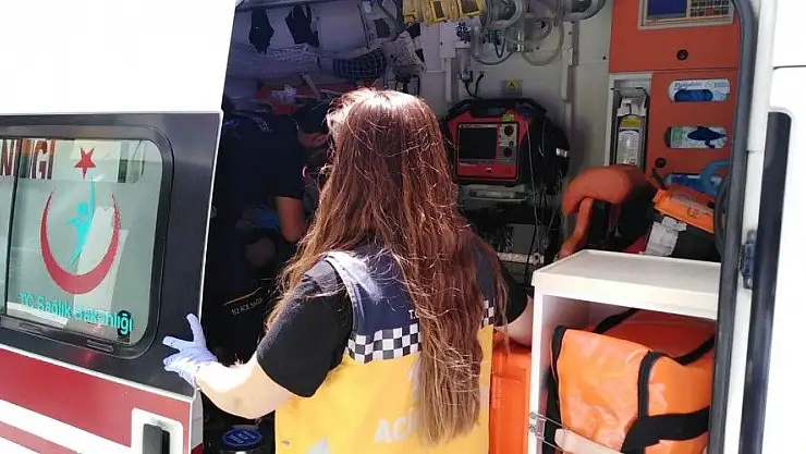 'Motosiklet yayaya çarptı: 1 Yaralı'