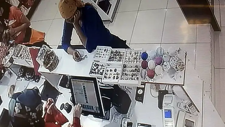 'İşbaşındaki `tırnakçılar´ uyanık tezgahtar engeline takıldı'
