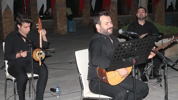 'FÜ´de 'Kahramanlık' türküleri konseri'