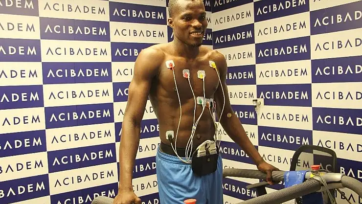 'Isaac Cofie sağlık kontrolünden geçti'