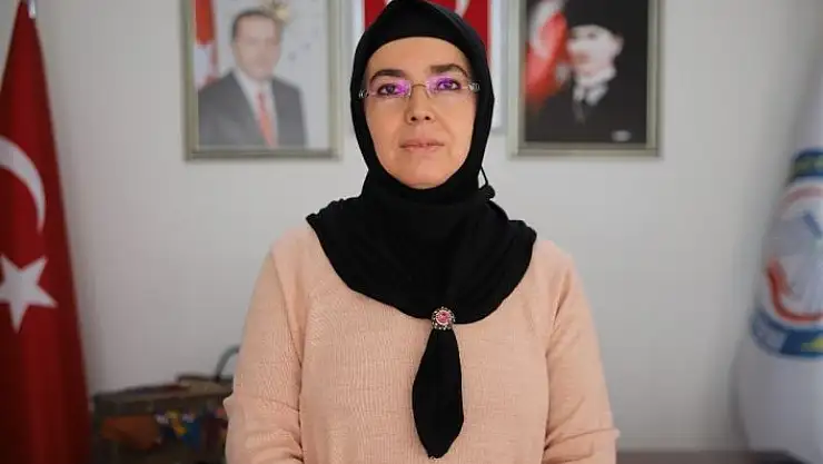 '28 Şubat mağduru, Türkiye´nin ilk başörtülü başkanı, iki dönemdir hizmet ediyor'