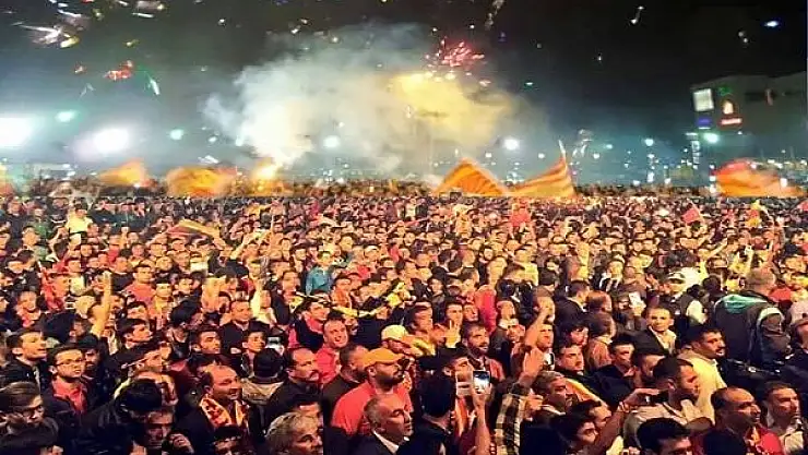 ŞAMPİYONLUK COŞKUSU DEVAM EDİYOR