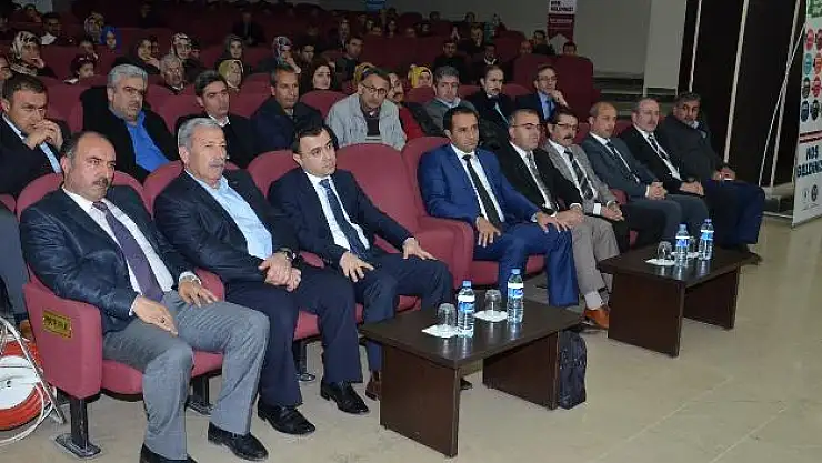 'Yazar Mustafa Armağan ''Mehmet Akif Ersoy'u'' Anlattı'