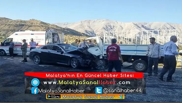 Adıyaman'da Otomobil ile kamyonet çarpıştı: 7 yaralı