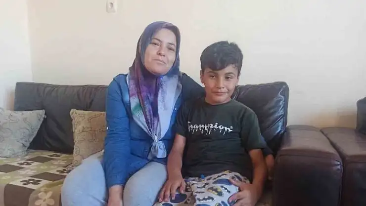 '8 yaşındaki Abdullah, 3 yaşında geçirdiği kazada gözlerini kaybetti'