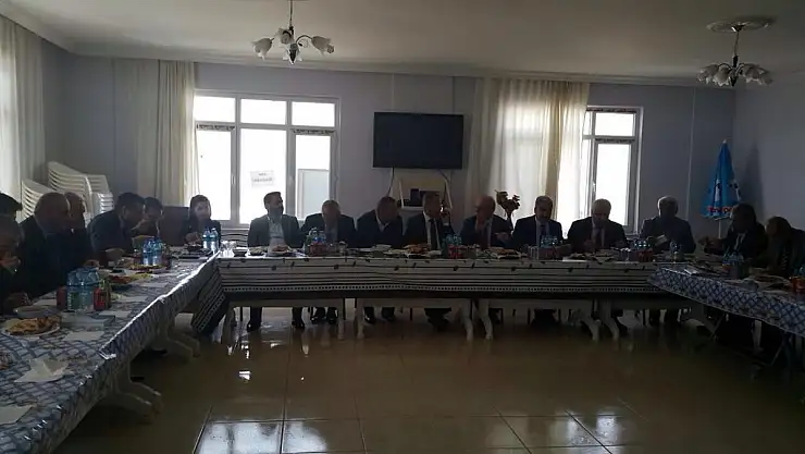 İLÇE BELEDİYELERİ İLE İSTİŞARE TOPLANTILARI DEVAM EDİYOR