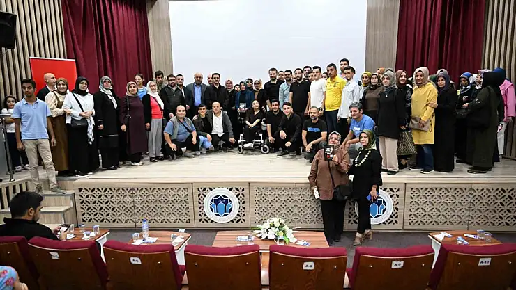 Abdurrahman Uzun, Battalgazi'de gençlerle buluştu