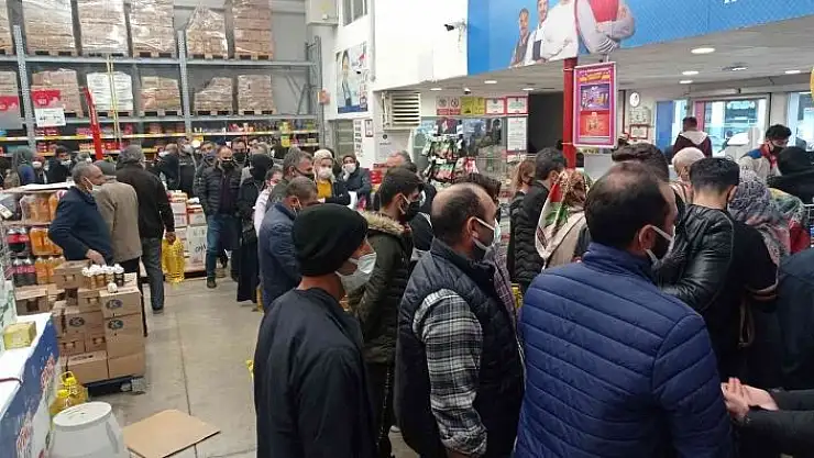 'Açılışa özel ucuz yağ kapışıldı'
