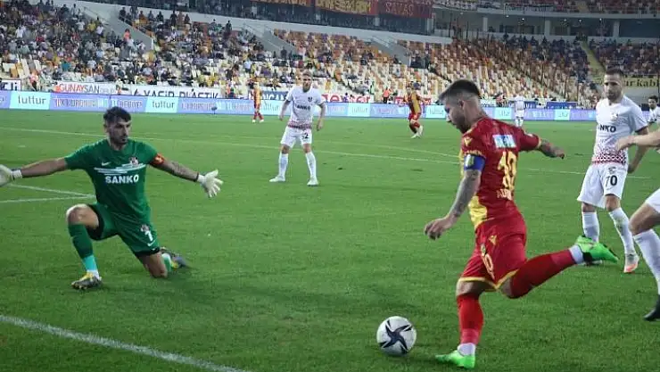 'Adem Büyük, Yeni Malatyaspor formasıyla 100. maçına çıktı'