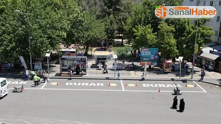 Adıyaman Belediyesi, duraklarda düzenleme yapıyor