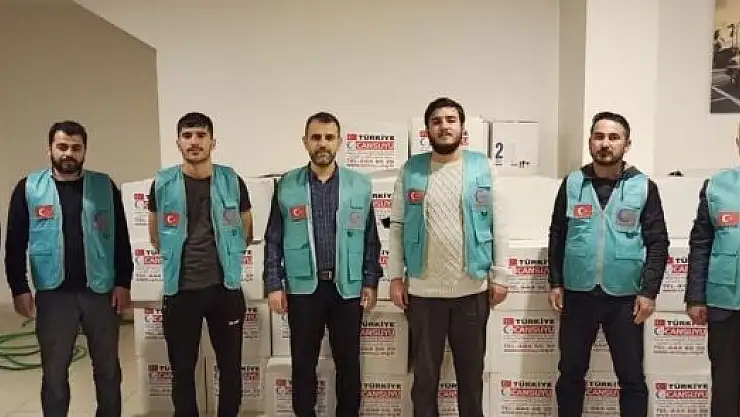 'Adıyaman´da 240 aileye yardım kolisi ulaştırdı'