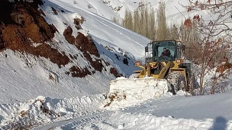'Adıyaman´da 9 köy yolu ulaşıma kapandı'