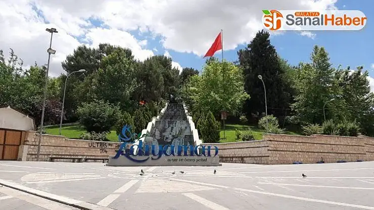 Adıyaman'da cadde ve sokaklar boş kaldı