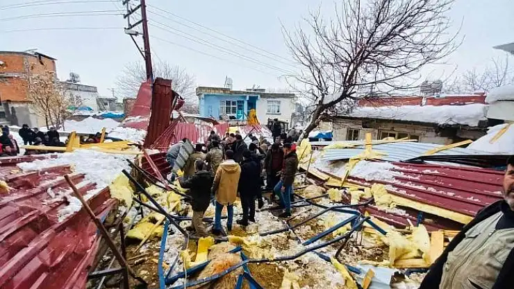 'Adıyaman´da çatı çöktü: 1 ölü, 1 yaralı'