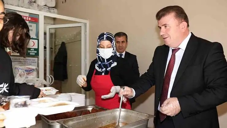 'Adıyaman´da günlük 20 bin öğrenciye ücretsiz yemek veriliyor'