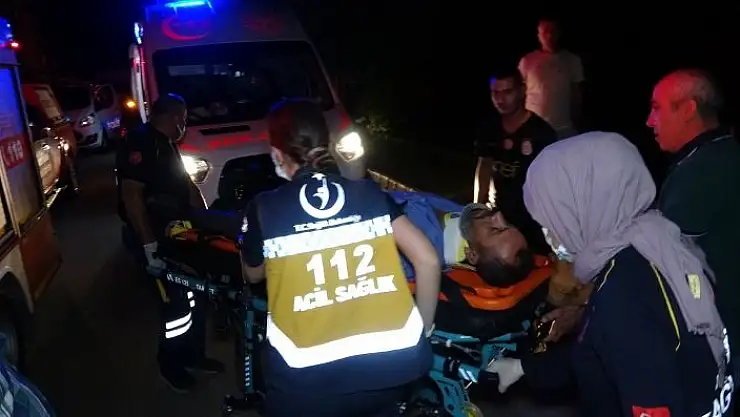 'Adıyaman´da işçileri taşıyan otobüs kontrolden çıktı, ortalık savaş alanına döndü: 2 yaralı'