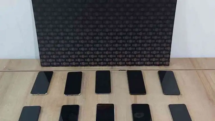'Adıyaman´da kaçak cep telefonu ele geçirildi'