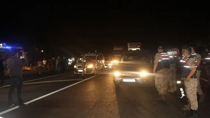 'Adıyaman´da kapalı olan yol 12 saat sonra açıldı'