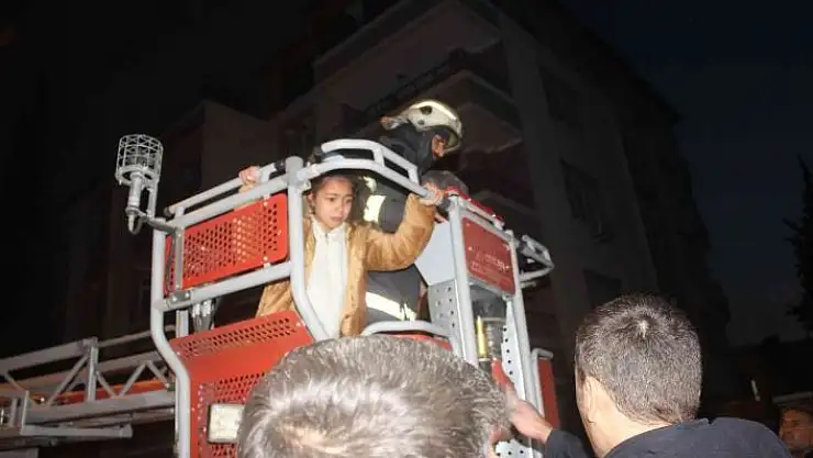 'Adıyaman´da yangın çıkan binada can pazarı: 5 kişi hastaneye kaldırıldı'