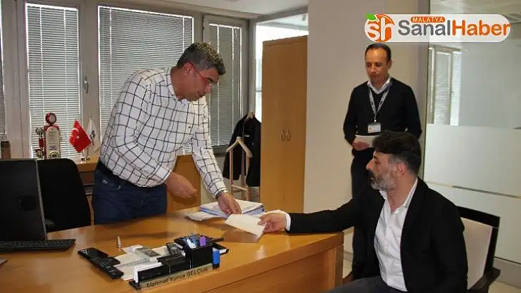 Adıyamanlı iş adamı Milli Dayanışma Kampanyası'na 300 bin TL bağışladı