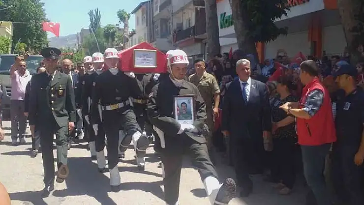 'Adıyamanlı Şehit Fuat Özer, son yolculuğuna uğurlandı'