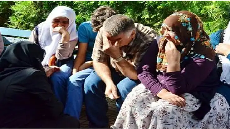 TARTIŞMA KANLI BİTTİ VE İKİZLERİ ÖLÜM AYIRDI