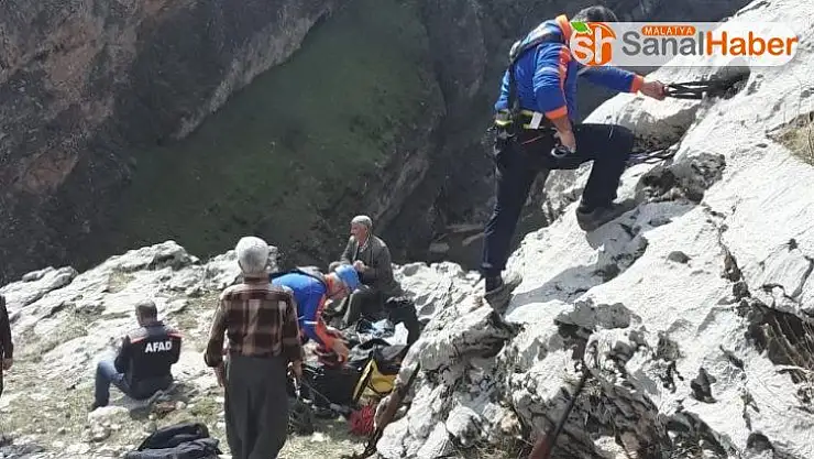 AFAD ekipleri mahsur kalan keçi için seferber oldu