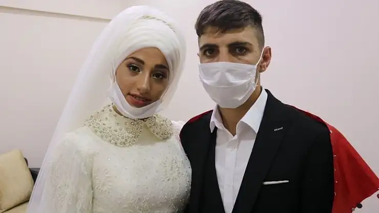 'Aileler razı değildi devreye girip düğünlerini yaptılar'