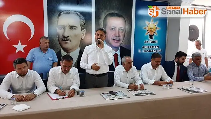 AK Parti'de bayramlaşma töreni düzenlendi