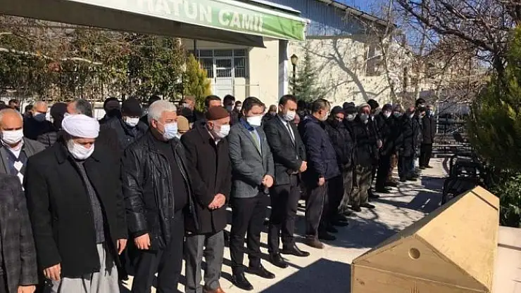 'AK Parti Gerger Eski İlçe Başkanı Alparslan toprağa verildi'