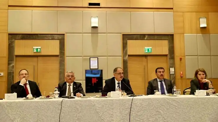 'AK Partili Ölmeztoprak: ''En kısa süre içerisinde hemşehrilerimizin evlerine esnaflarımız iş yerlerine kavuşacak'''