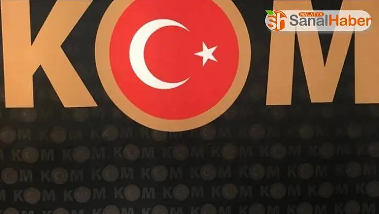 Akaryakıt istasyonuna sahte para verdiler