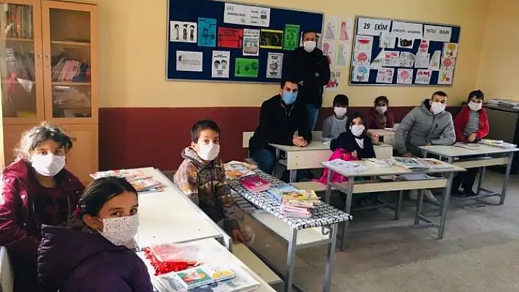 'Akif Çelik´in anısına kütüphane'