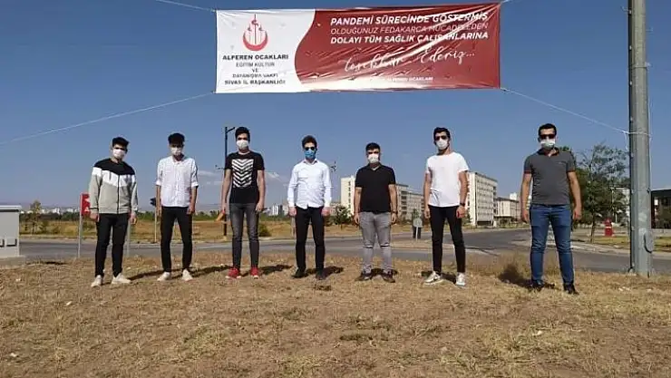 'Alperen Ocaklarından sağlık çalışanlarına destek'