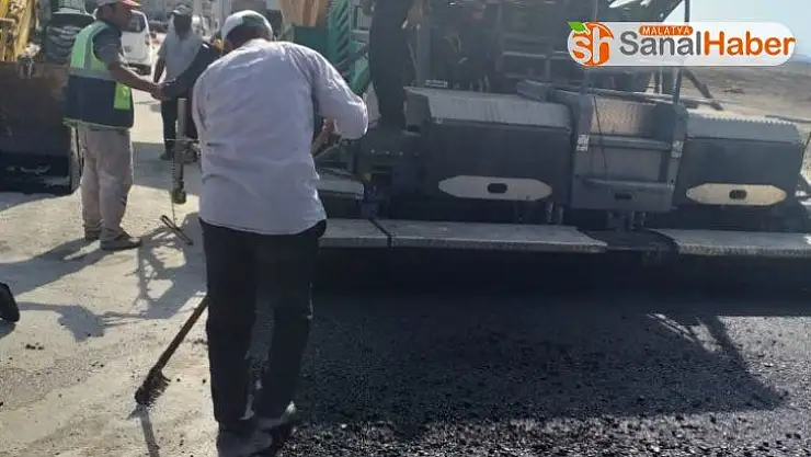 Altınşehir Mahallesi'nde asfalt çalışması yapıldı
