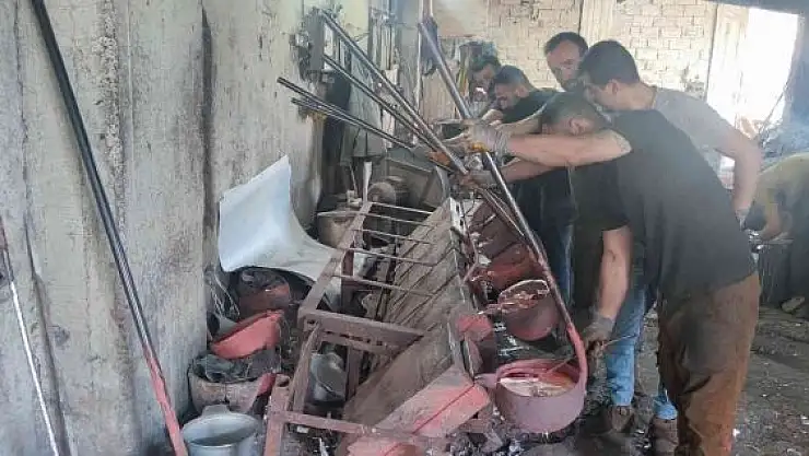 'Alüminyum işçilerinin Ramazan´da sıcakla imtihanı'