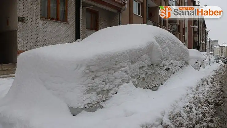 Araçlar karda kayboldu, Kızılırmak dondu