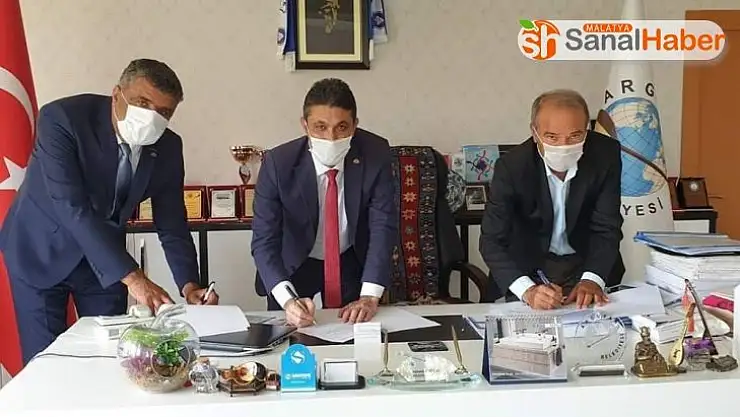 Arguvan Belediyesinde toplu iş sözleşmesi imzalandı